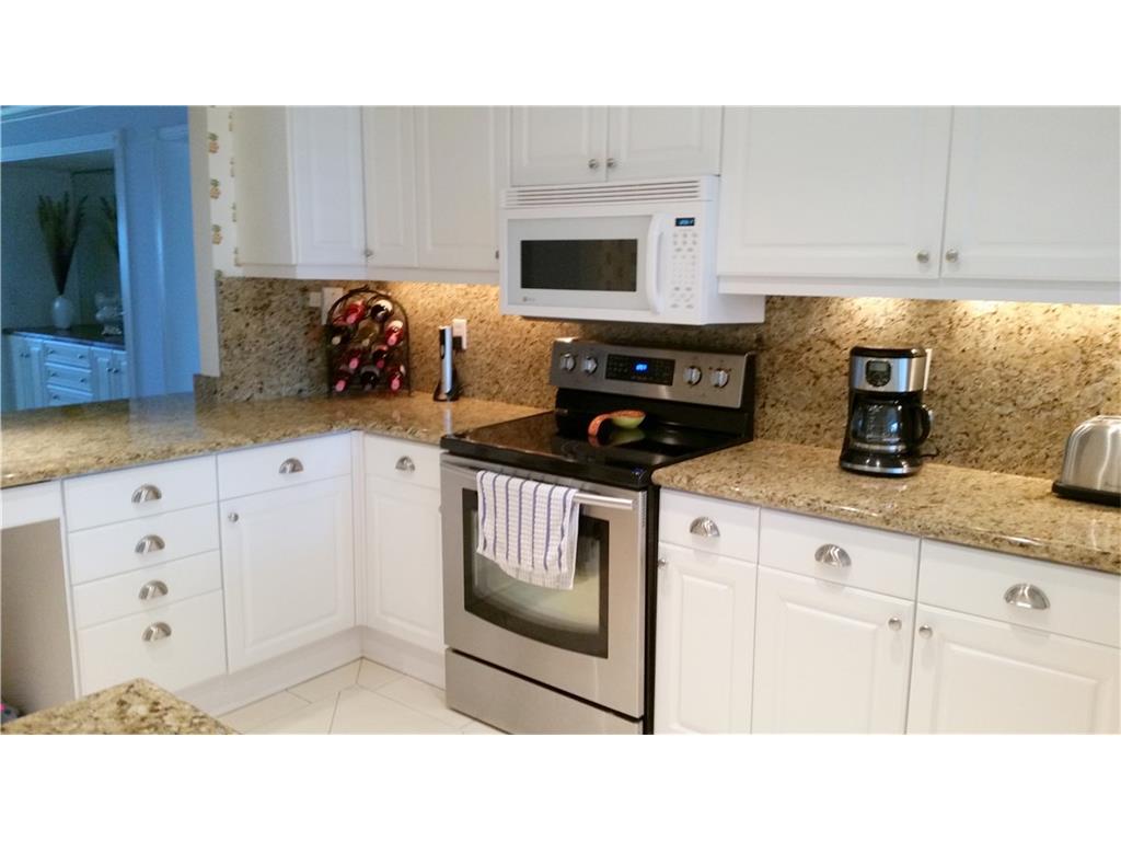 8444 Oceanside Drive, Vero Beach, FL 32963