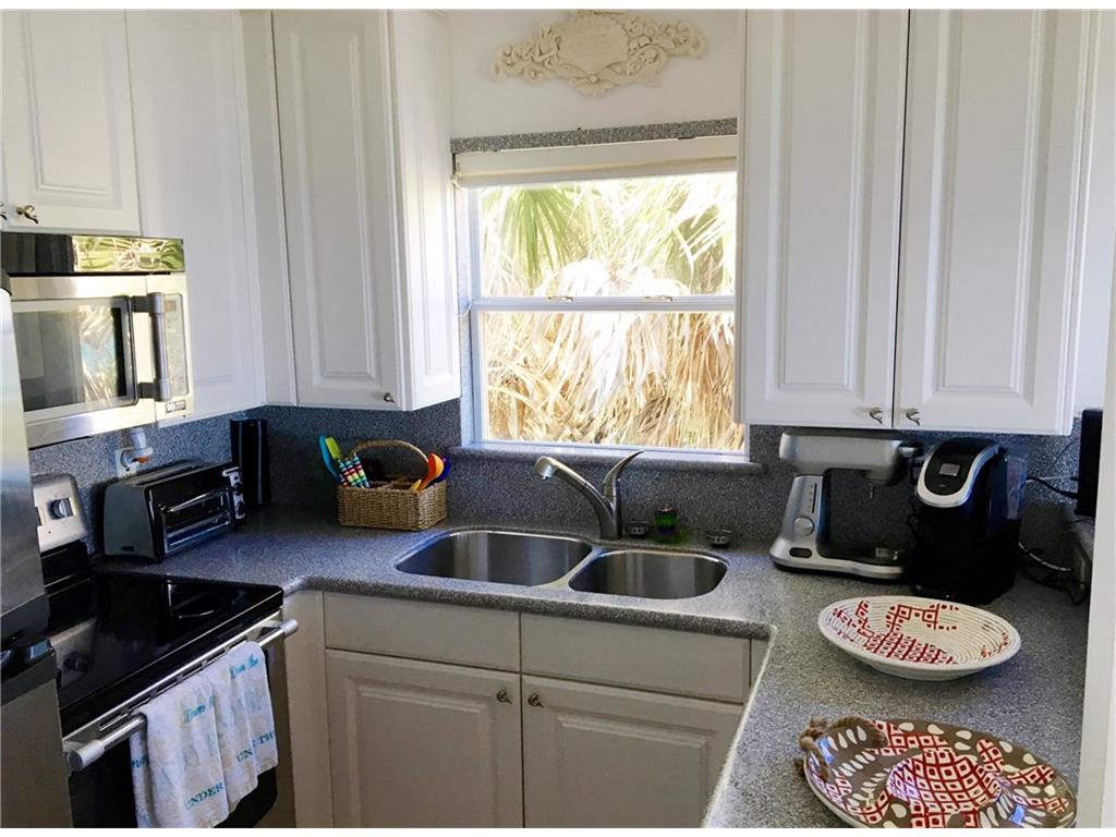 9470 Doubloon Drive, Vero Beach, FL 32963