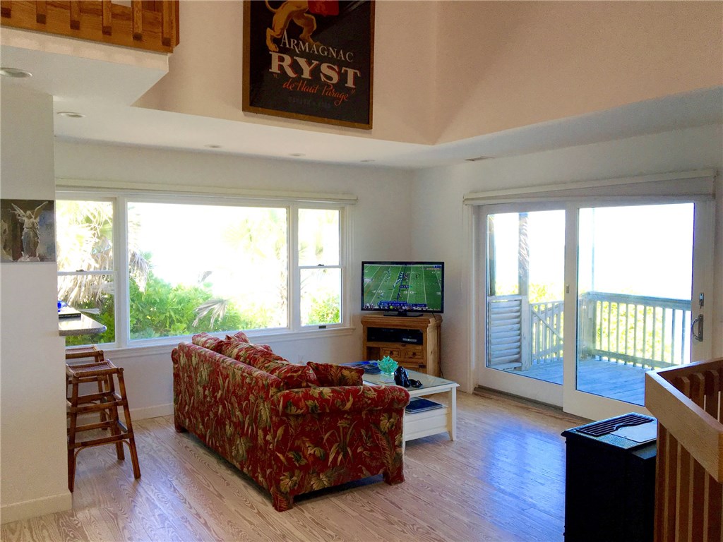 9470 Doubloon Drive, Vero Beach, FL 32963