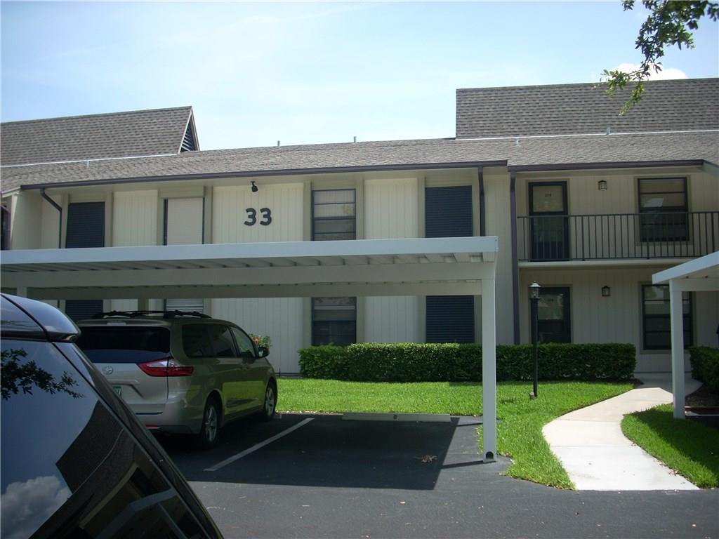 33 Plantation Drive, Vero Beach, FL 32966