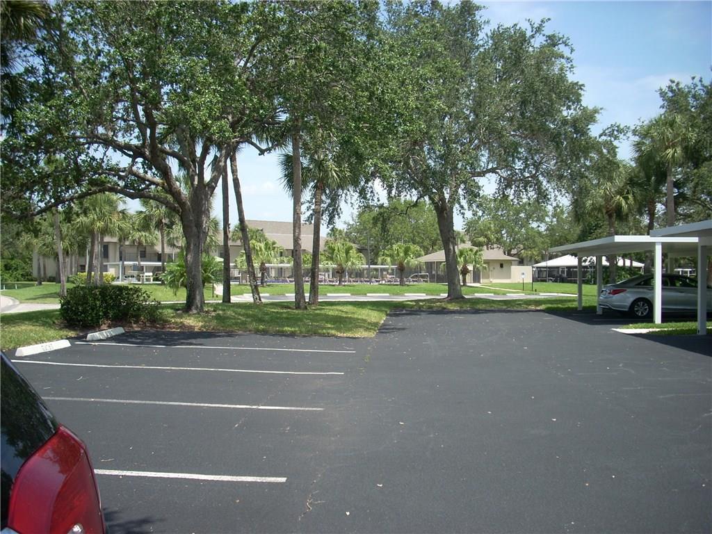 33 Plantation Drive, Vero Beach, FL 32966