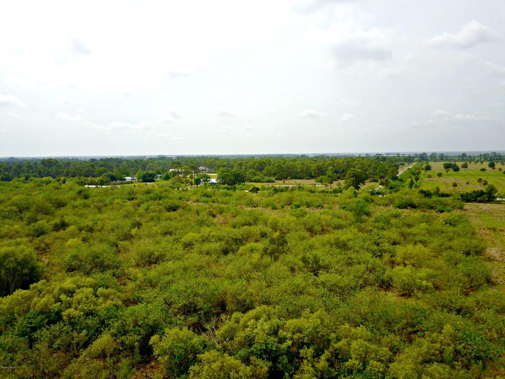 8565 19th Square SW, Vero Beach, FL 32966