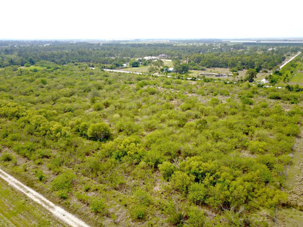 8565 19th Square SW, Vero Beach, FL 32966