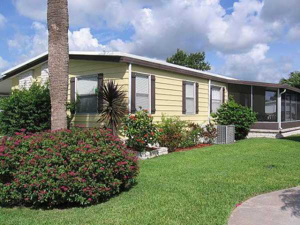 Village Green94 Sunrise DriveVero Beach, FL 32966