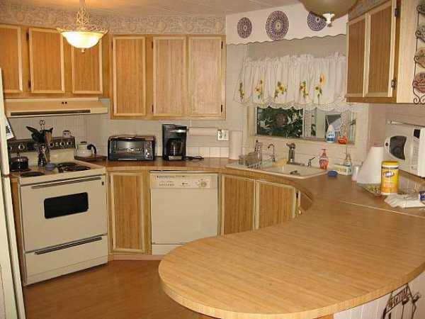 Village Green429 Poinciana CircleVero Beach, FL 32966