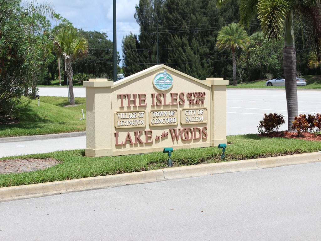 1954 Westminster Circle, Vero Beach, FL 32966