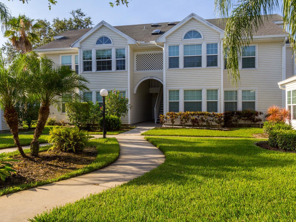 1950 Westminster Circle, Vero Beach, FL 32966