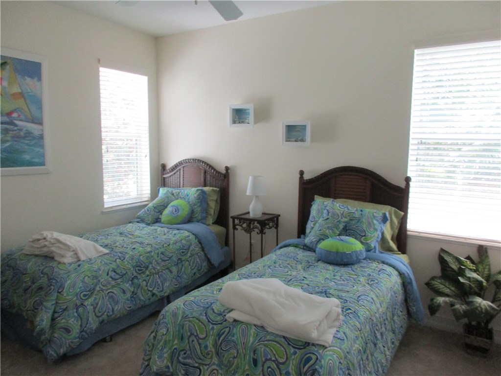 1885 Bridgepointe Circle, Vero Beach, FL 32967