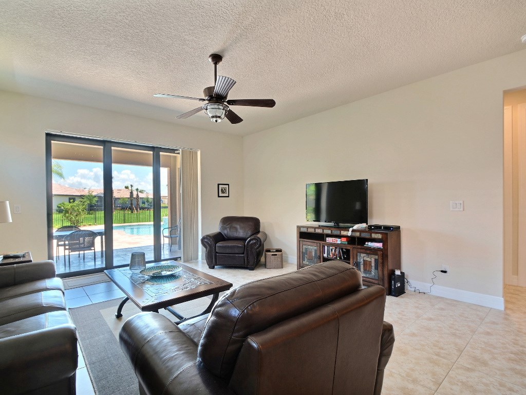 5412 Antigua Circle, Vero Beach, FL 32967