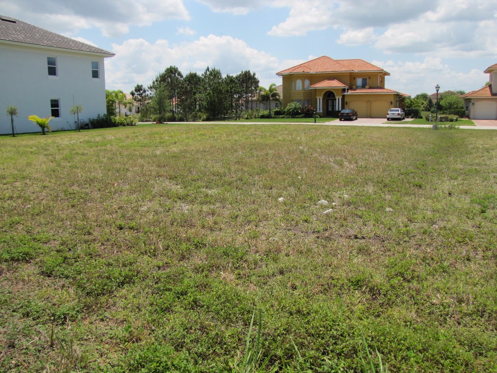 6220 55th Ave, Vero Beach, FL 32967