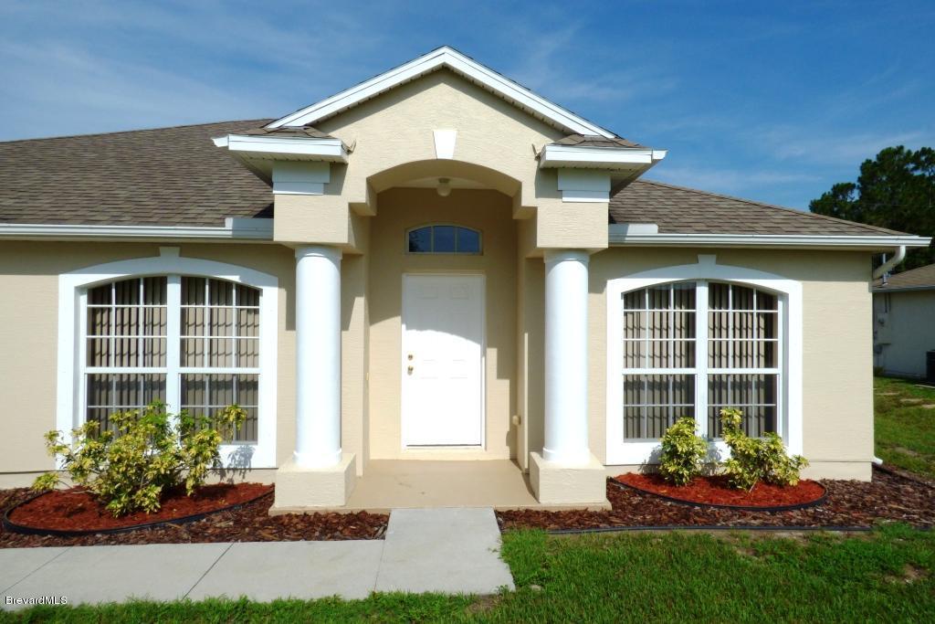 8355 103rd Court, Vero Beach, FL 32967