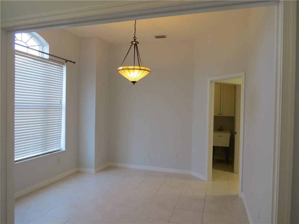 5083 4th Lane, Vero Beach, FL 32968