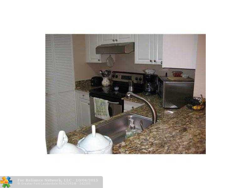 1450 SE 3rd Ave 304, Dania, FL 33004