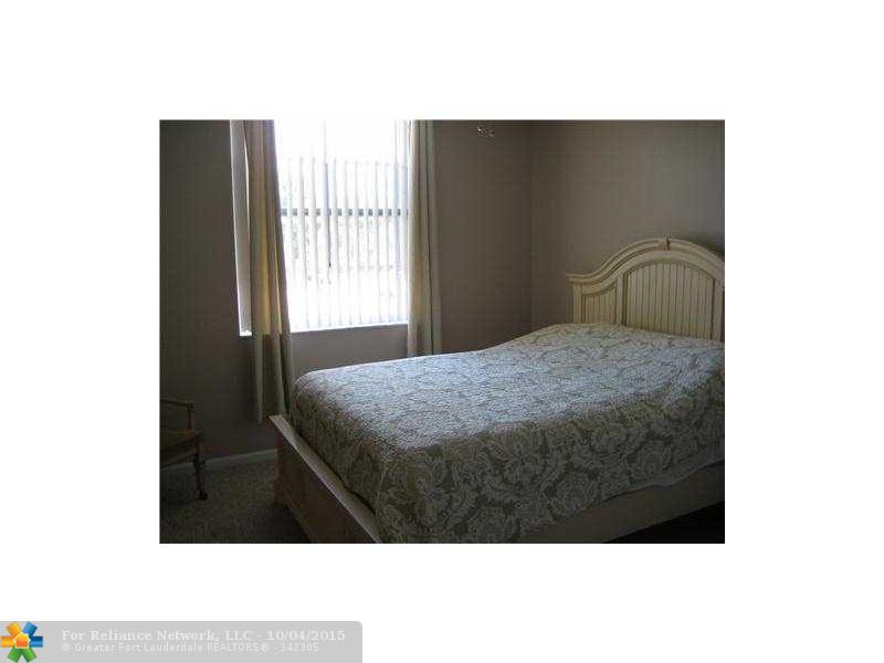 1450 SE 3rd Ave 304, Dania, FL 33004