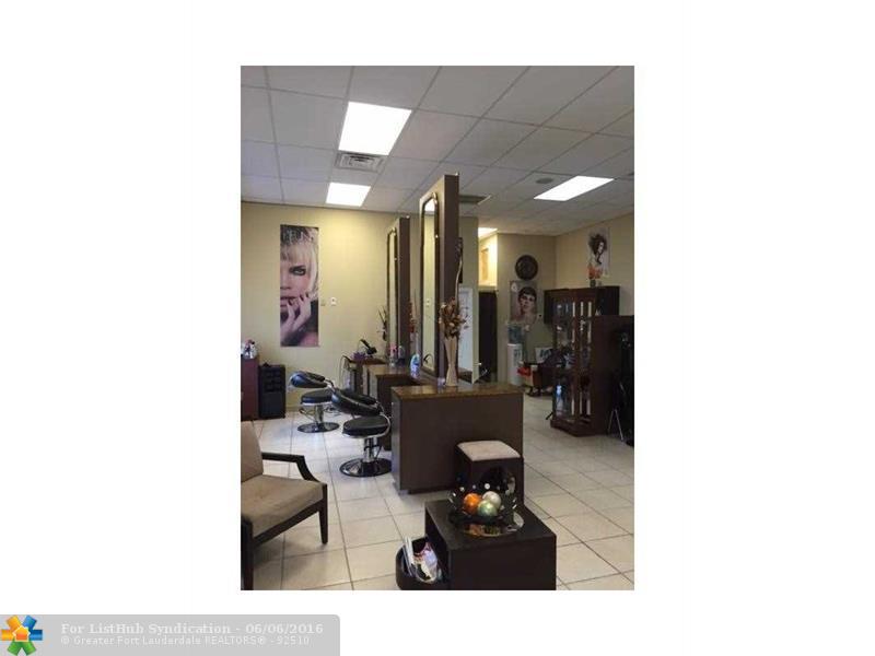 233 N FEDERAL HWY, Dania, FL 33004
