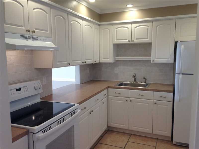 604 NE 2nd St, Dania Beach, FL 33004