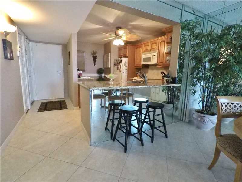 121Golden Isles Dr, Hallandale, FL 33009