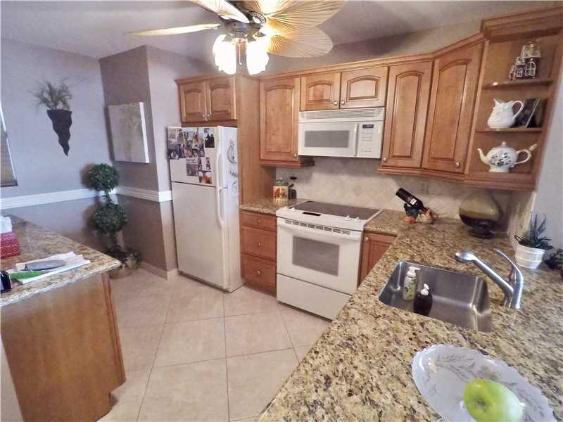 121Golden Isles Dr, Hallandale, FL 33009