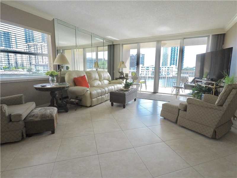 121Golden Isles Dr, Hallandale, FL 33009