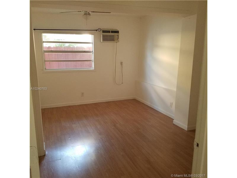 622 Northeast 6th St, Hallandale, FL 33009