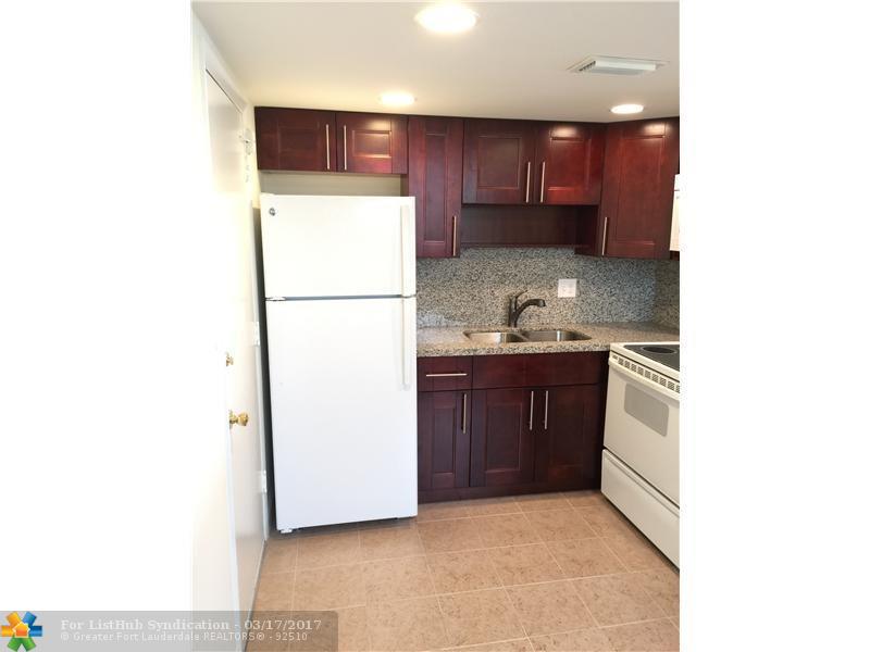 111 Golden Isles Dr F-10, Hallandale, FL 33009