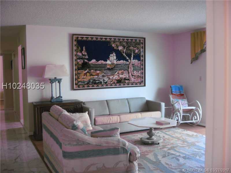 137GOLDEN ISLES DR, Hallandale, FL 33009