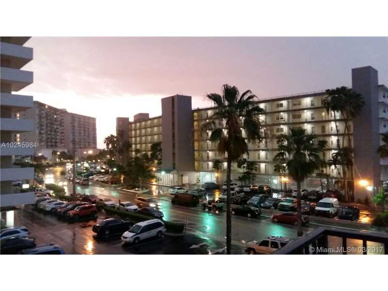301Golden Isles Dr, Hallandale, FL 33009