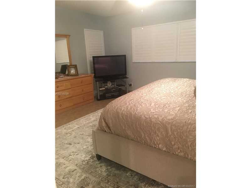 1425Atlantic Shores Blvd, Hallandale, FL 33009