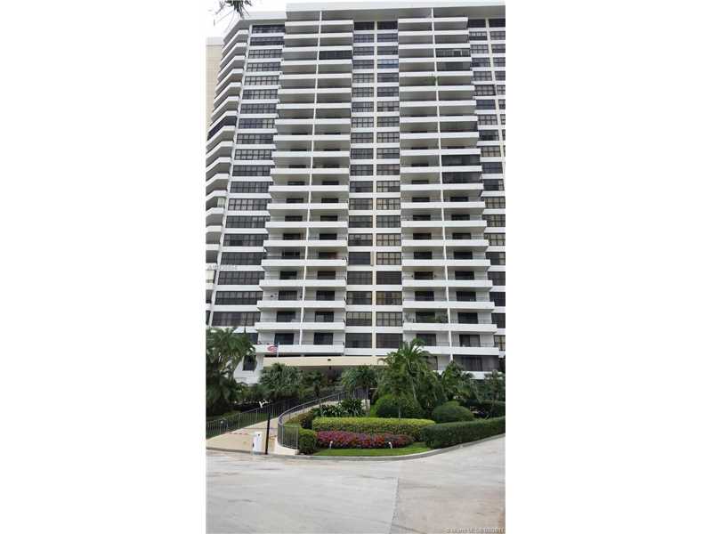 2500PARKVIEW DR, Hallandale, FL 33009
