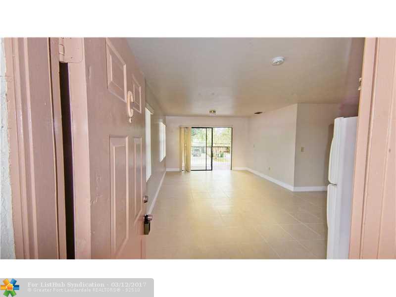 1017 SW 8th St, Hallandale, FL 33009