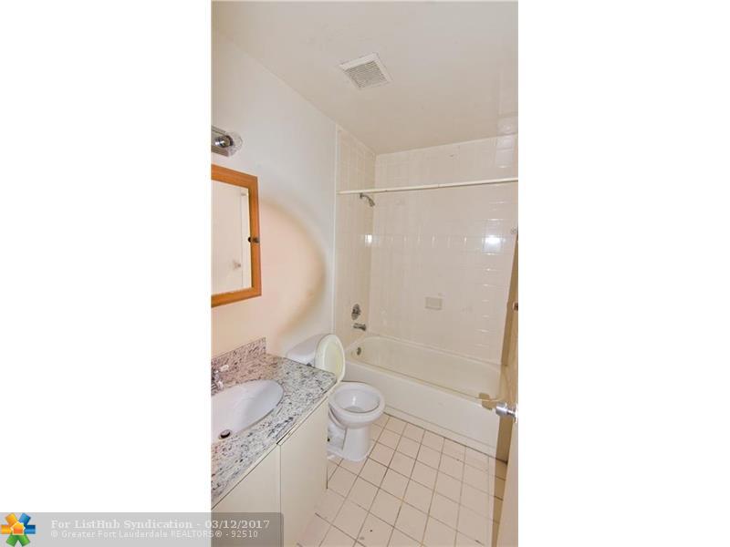 1017 SW 8th St, Hallandale, FL 33009