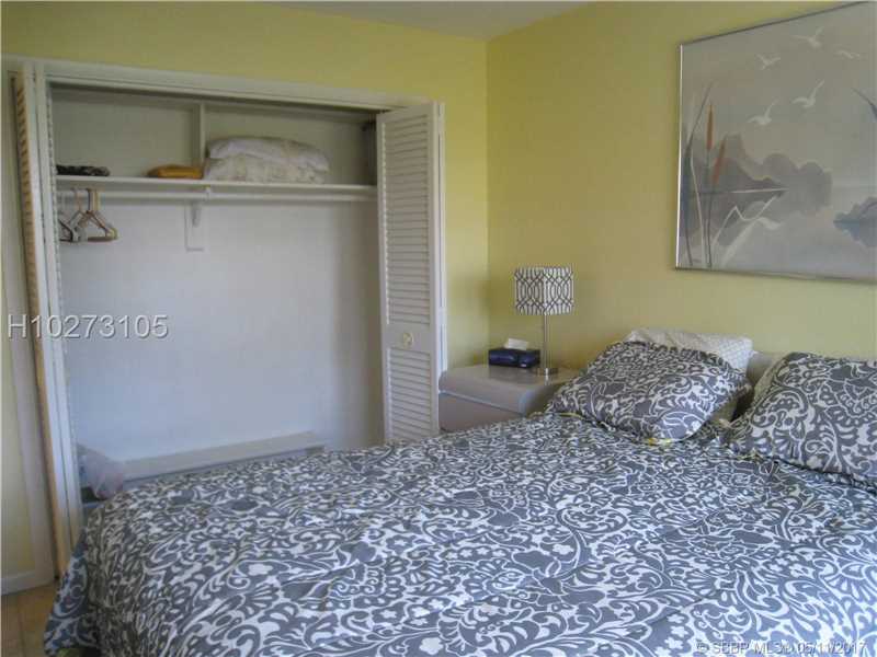Hallandale, FL 33009