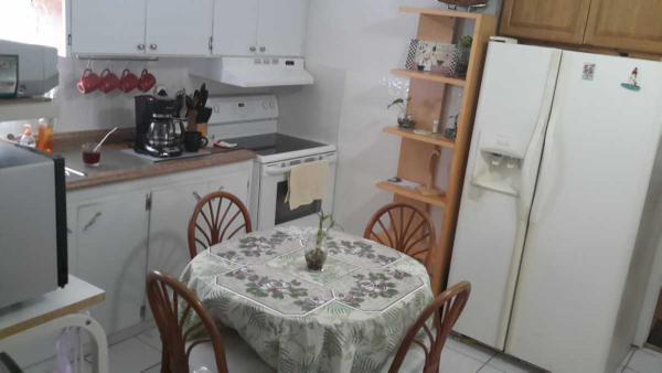 Royal Palm Mobile Home Park 3 Bay AvenueHallandale Beach, FL 33009