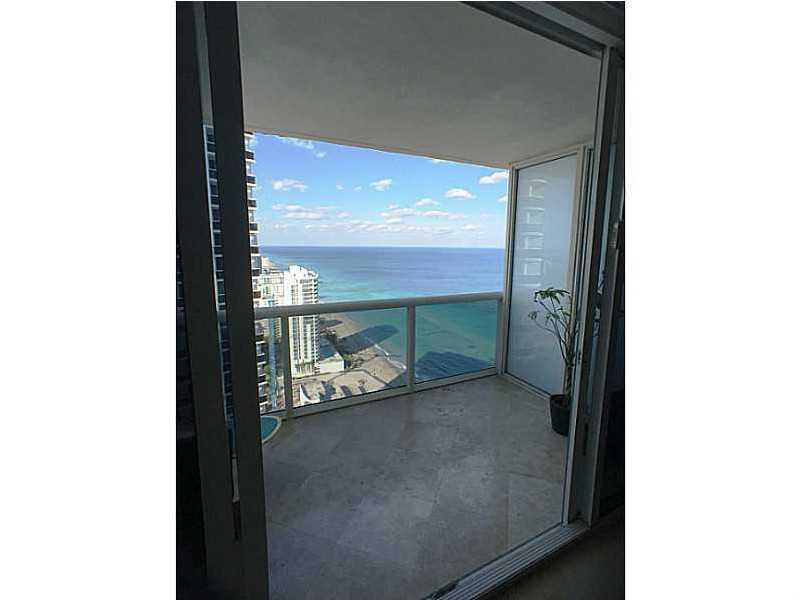1830 South OCEAN DR, Hallandale, FL 33009