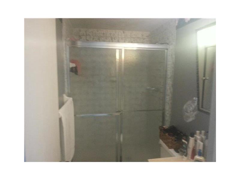 701 NE 1st Ct 209, Hallandale, FL 33009