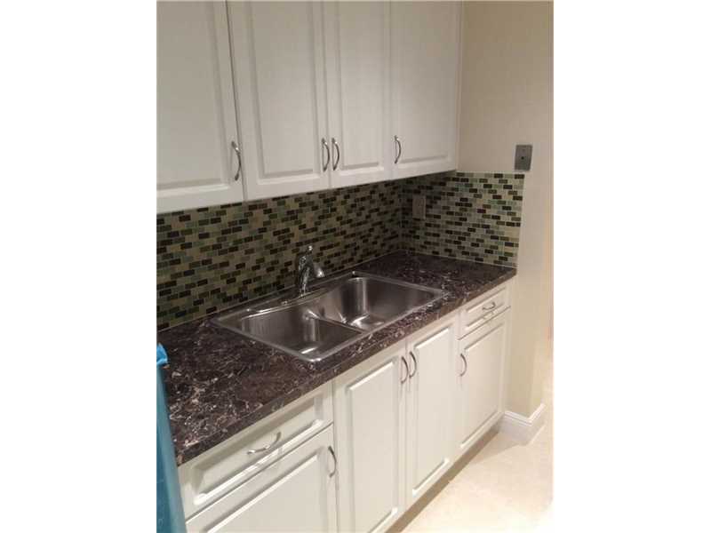 1450Atlantic Shores Blvd, Hallandale, FL 33009