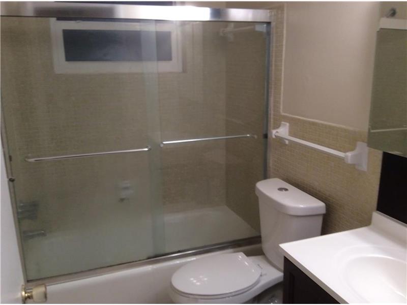 1450Atlantic Shores Blvd, Hallandale, FL 33009