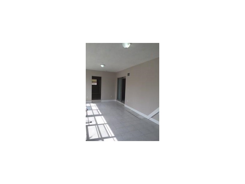 640 Southwest 4th St, Hallandale, FL 33009