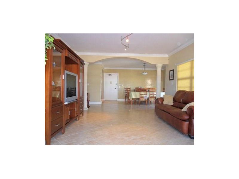 1950 South OCEAN DR, Hallandale, FL 33009