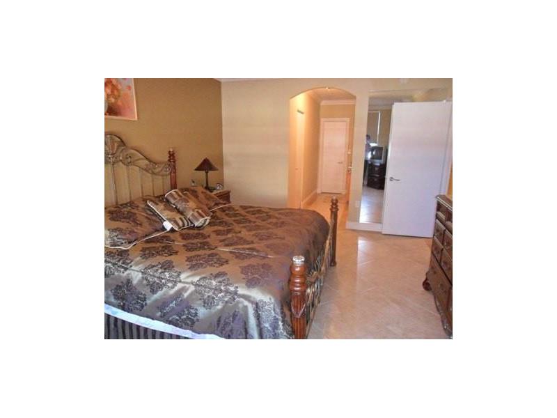 1950 South OCEAN DR, Hallandale, FL 33009