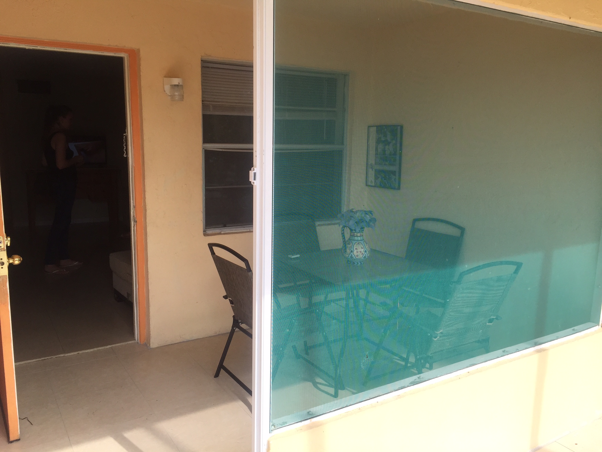 809 SE 2ND AVE, Hallandale, FL 33009