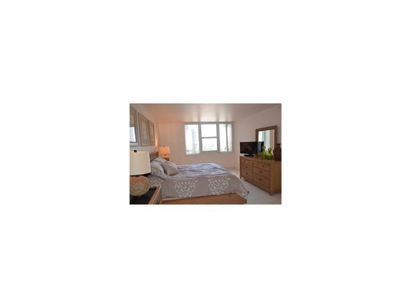 2030 South Ocean Dr, Hallandale, FL 33009