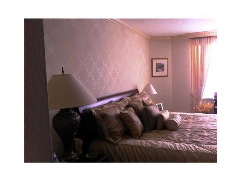 1985 South Ocean Dr, Hallandale, FL 33009