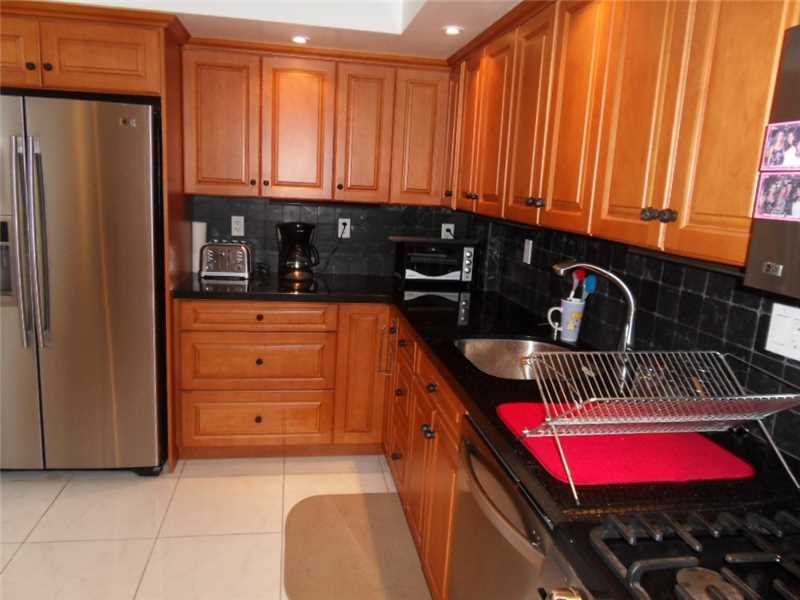 3140 South Ocean Dr, Hallandale, FL 33009