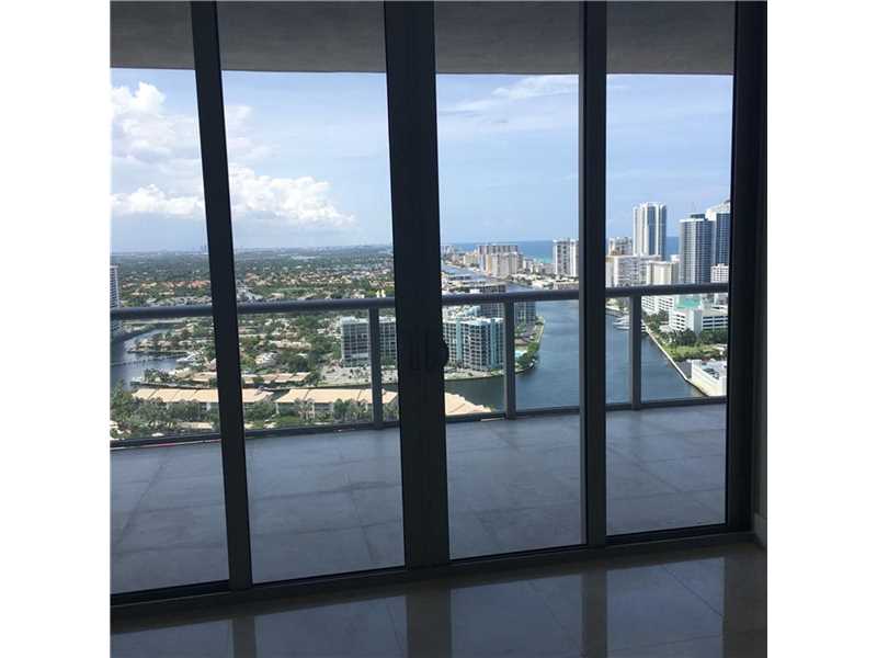 2600 East Hallandale Beach Blv, Hallandale, FL 33009