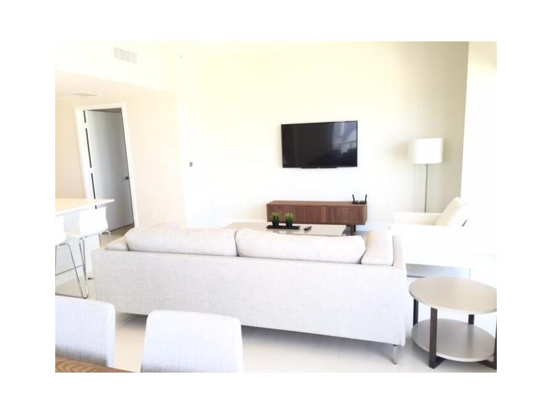 2600 East Hallandale Beach Blv, Hallandale, FL 33009