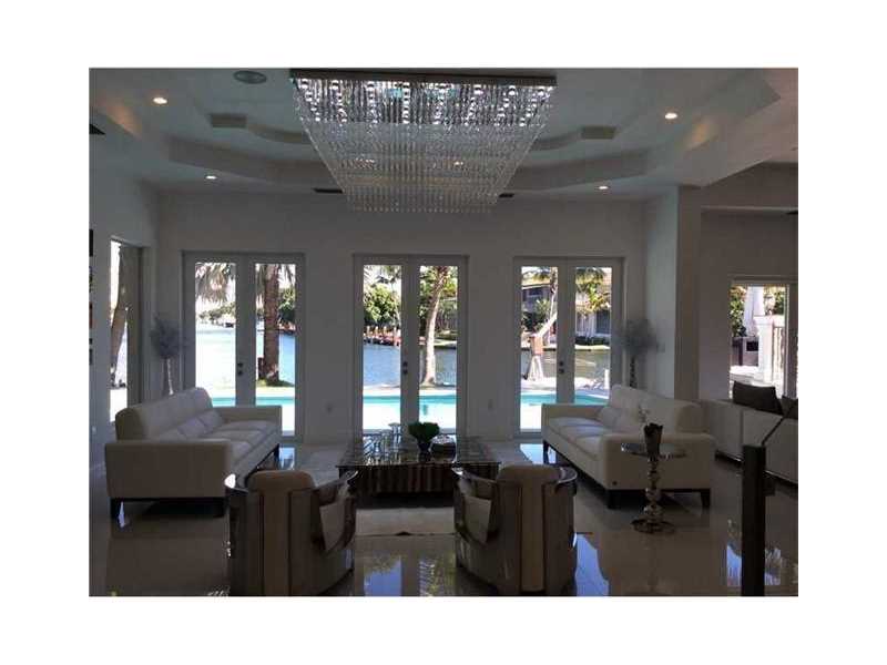 419Layne Blvd, Hallandale, FL 33009