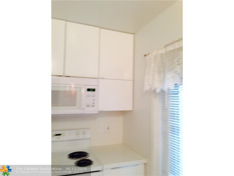 300 NE 14th Ave 307, Hallandale, FL 33009