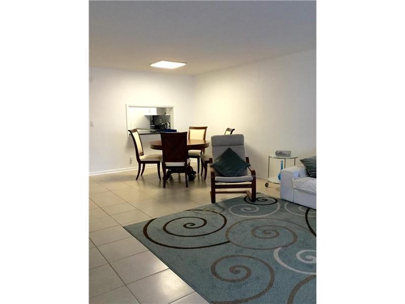 329 SE 3rd St, Hallandale, FL 33009