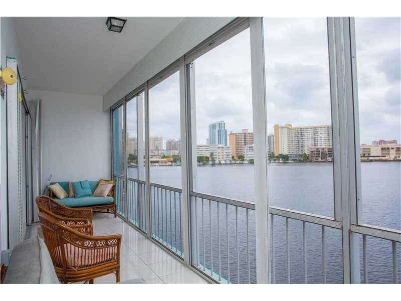 2200Diana Dr, Hallandale, FL 33009